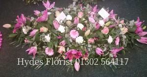 coffin-top-pinks-funeral-flowers-doncaster-hydes-florist  